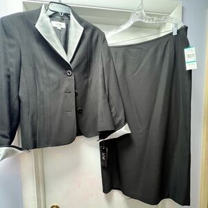 Women’s business suit